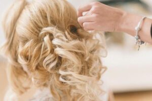 Bridal Hairstyles for Short Hair: Chic Wedding Ideas
